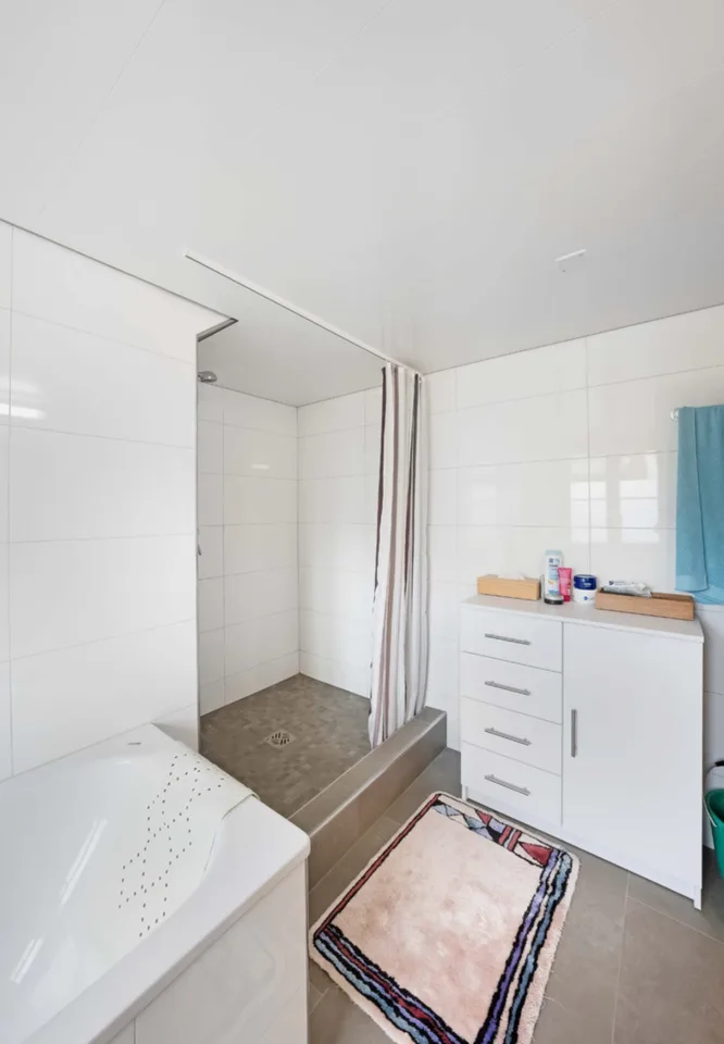 Renovierte 4,5 Zimmer Haushälfte im Städtli