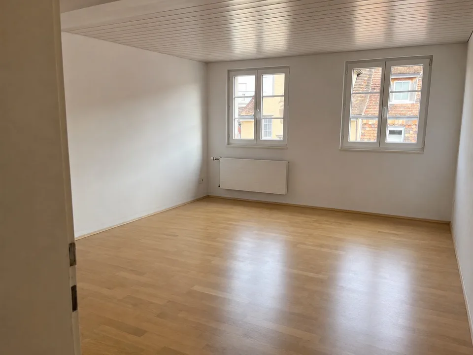 Renovierte 4,5 Zimmer Haushälfte im Städtli