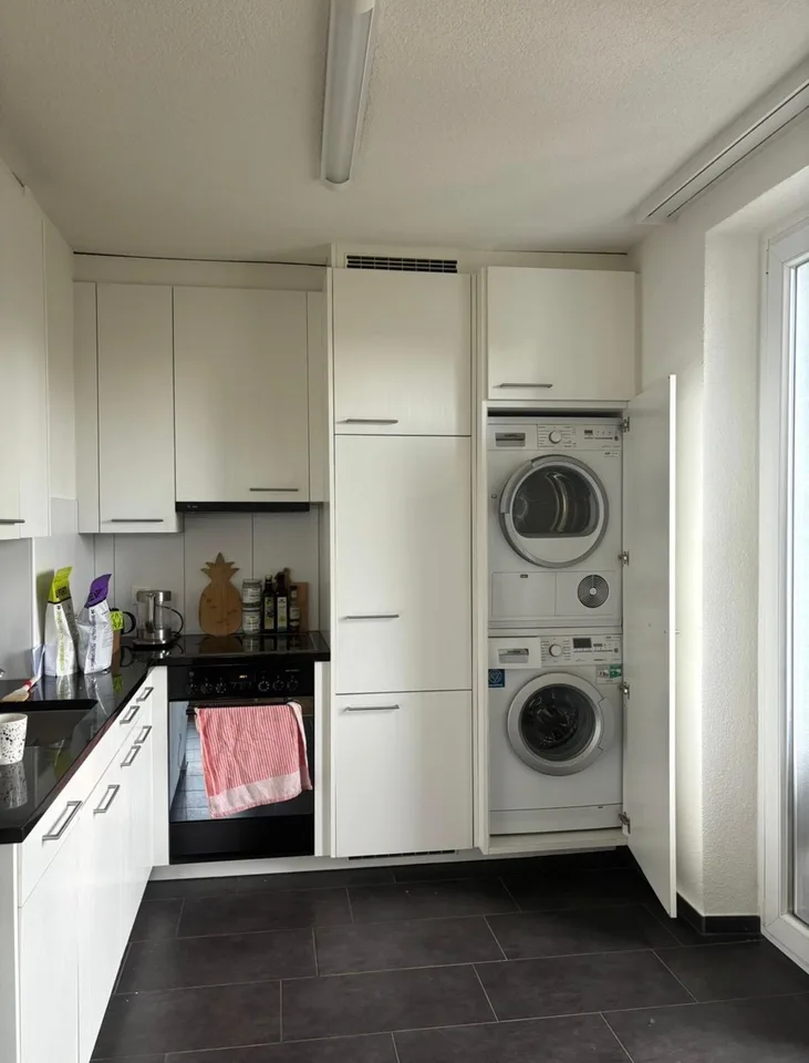 Furnished room in Zurich Wollishofen – available from 1 September
