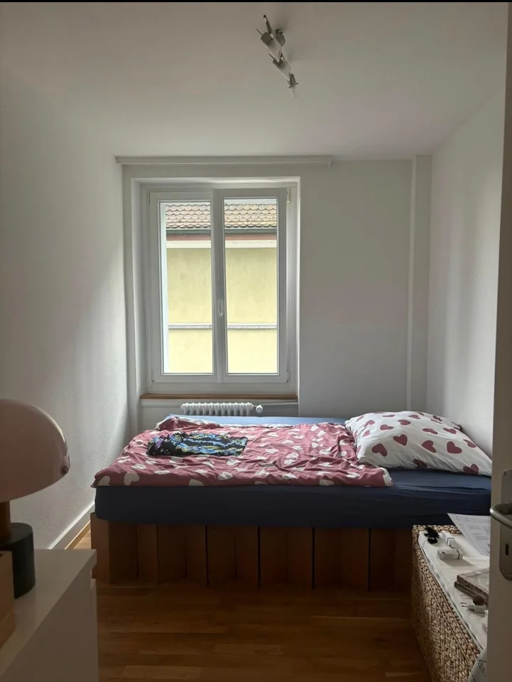 Furnished room in Zurich Wollishofen – available from 1 September