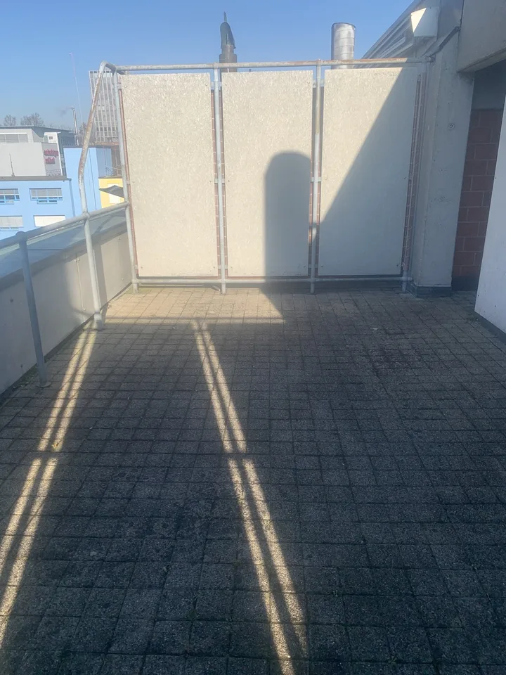 WG Einzelzimmer für Studierende mit grosser Dachterrasse