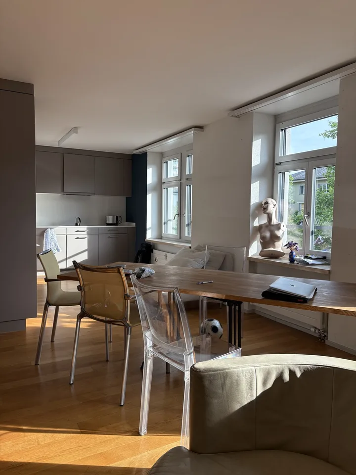 Befristet, Zimmer in 4er WG zu vermieten, Kreis 5