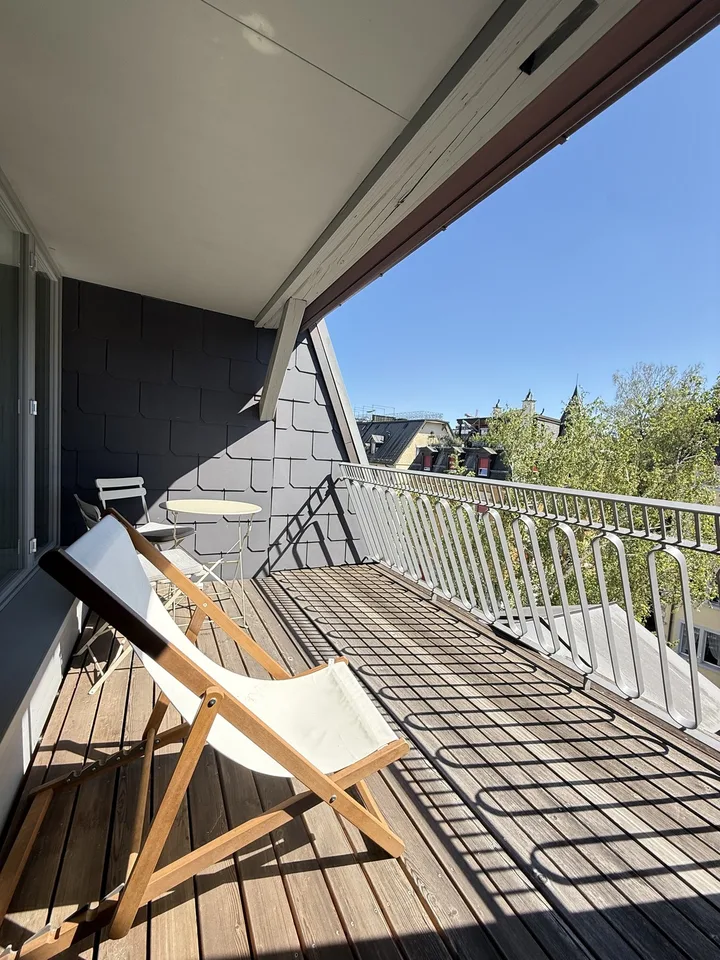 Fully furnished room in Bright Penthouse with Private Rooftop in Oerlikon – Available from September 1