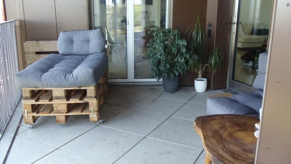 Bright furnished room in a 4-person flatshare near Käferberg