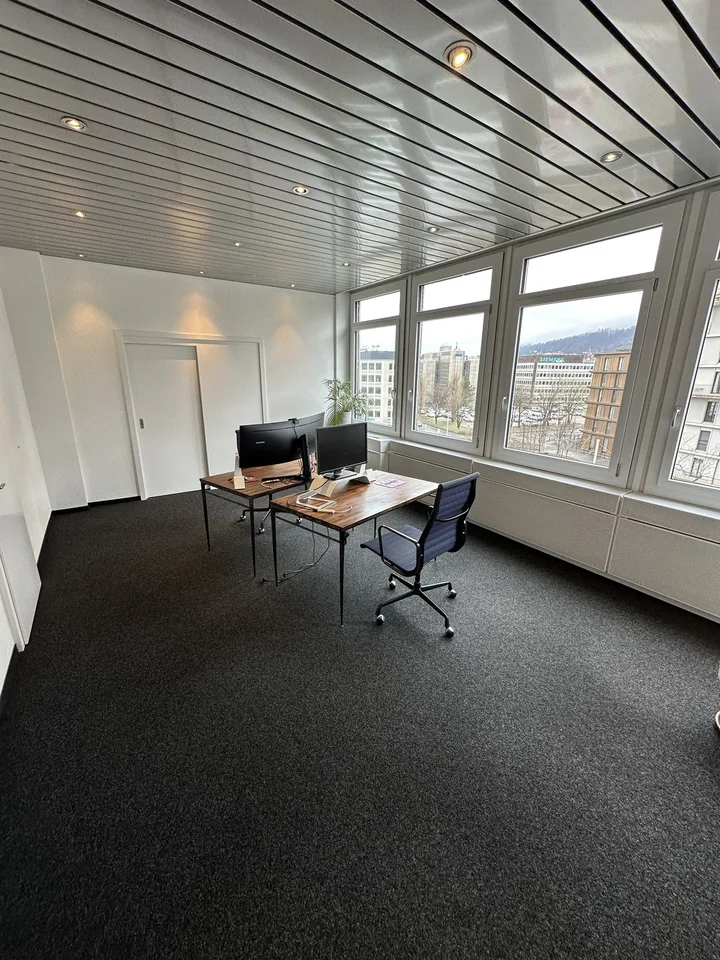 Co-Working Plätze & eigenes Büro zu vermieten (mit Podcast / Video Studio zur Mitbenützung)