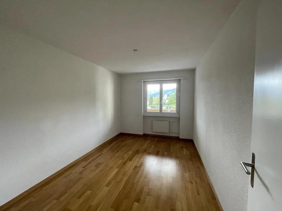 4-Zimmerwohnung mit 2 Balkon im 5. OG zu vermieten