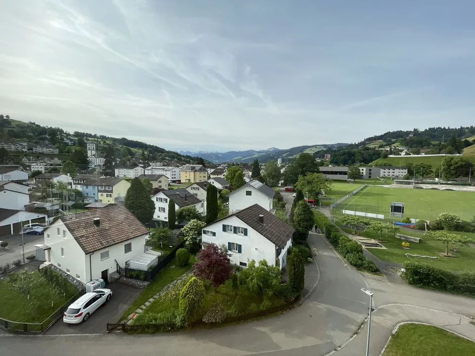 4-Zimmerwohnung mit 2 Balkon im 5. OG zu vermieten