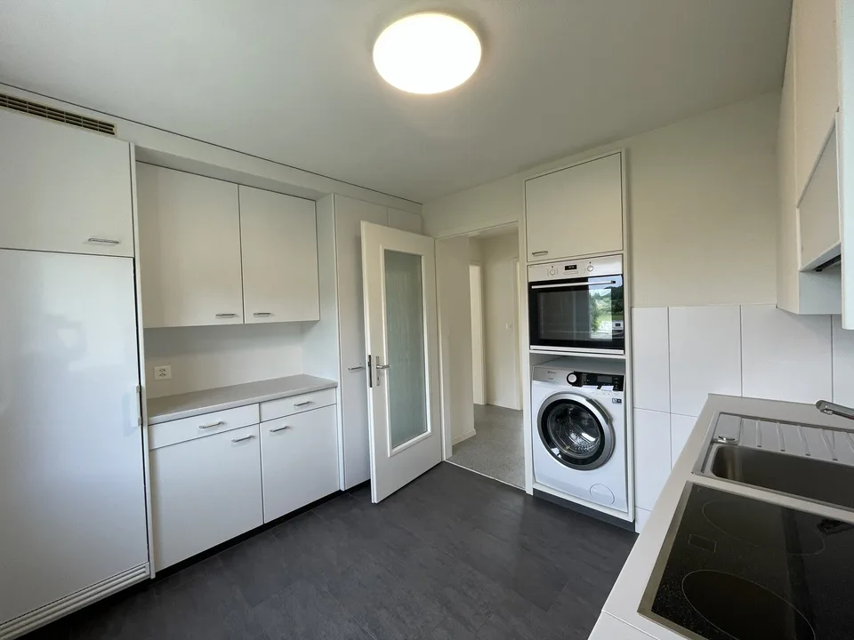 4-Zimmerwohnung mit 2 Balkon im 5. OG zu vermieten