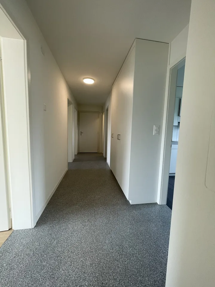 4-Zimmerwohnung mit 2 Balkon im 5. OG zu vermieten