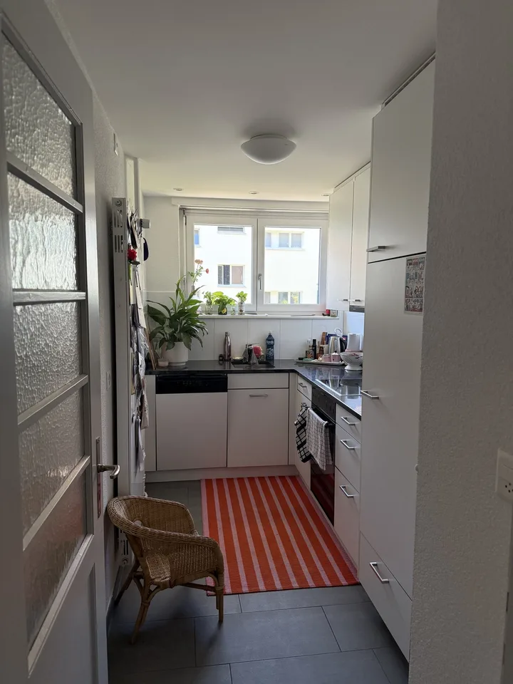 möbelierte 2 Zimmer Wohnung (befristet auf 3 Monate)