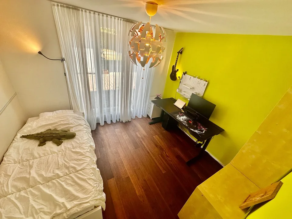 Appartement-maisonnette meublé pour famille avec jardin & maison d'hôtes