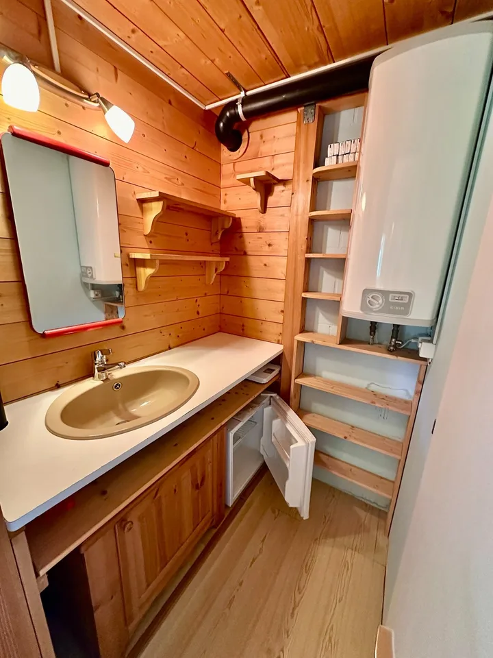 Appartement-maisonnette meublé pour famille avec jardin & maison d'hôtes
