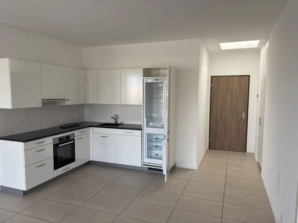 Appartement moderne 2.5 pièces, centre ville, tout équipé, 66m², balcon