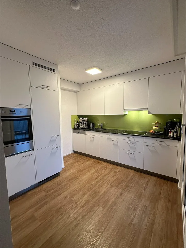 Schöne 2.5 Zimmer Wohnung