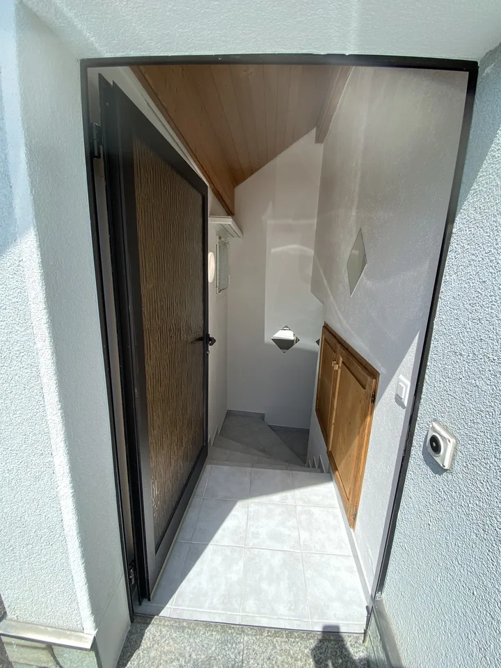 Studio zum Preis eines Zimmers — Trübbach (SG), ab sofort frei