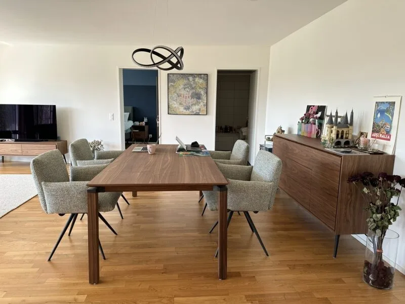Möblierte 2.5-Zimmer-Wohnung & grosser Terrasse (Untermiete Apr-Sep)