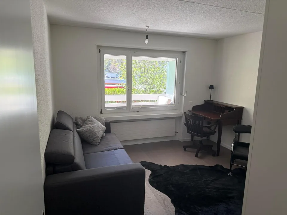 Hochwertiges, grosses Zimmer (24qm) in ruhiger Frauen-WG