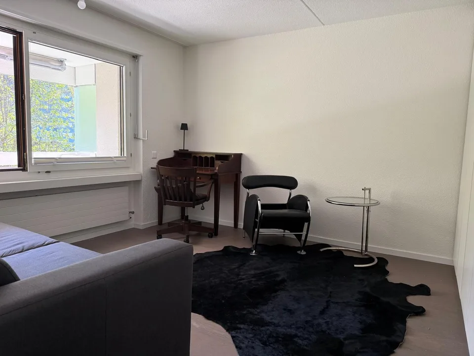 Hochwertiges, grosses Zimmer (24qm) in ruhiger Frauen-WG