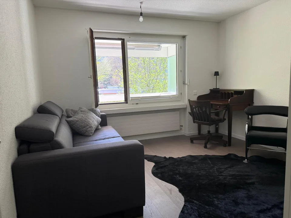 Hochwertiges, grosses Zimmer (24qm) in ruhiger Frauen-WG