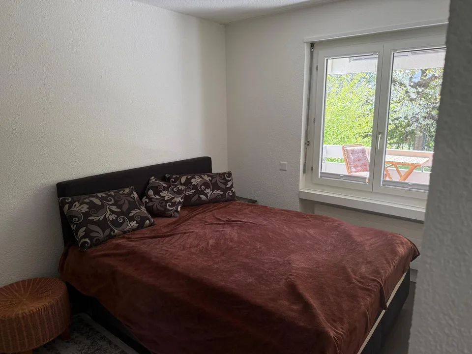 Hochwertiges, grosses Zimmer (24qm) in ruhiger Frauen-WG