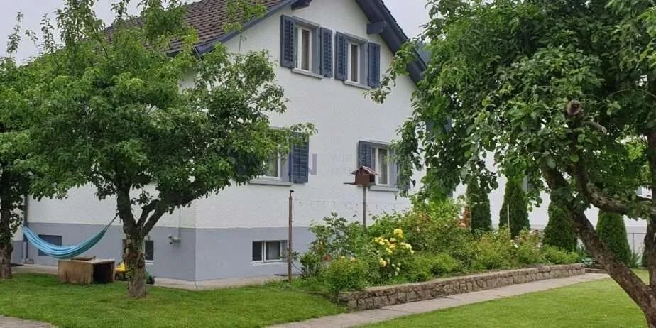 Charmantes 7.5 Zimmer-Einfamilienhaus