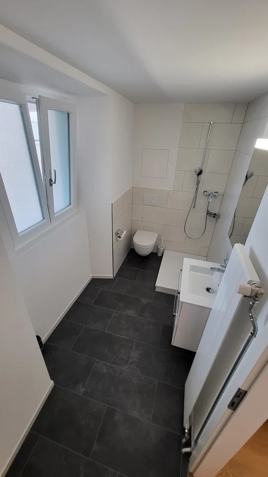 Moderne 3.5-Zimmer-Wohnung im Herzen von Würenlingen