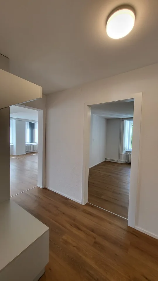 Moderne 3.5-Zimmer-Wohnung im Herzen von Würenlingen