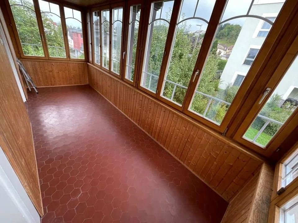 3.5 Zimmer Altbau-Wohnung inkl. 1 Garage- und 1 Parkplatz