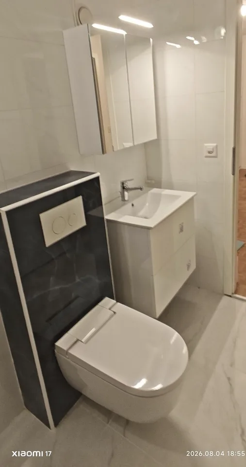 Moderne 3.5-Zimmer-Wohnung mit Seeblick, Wintergarten etc.