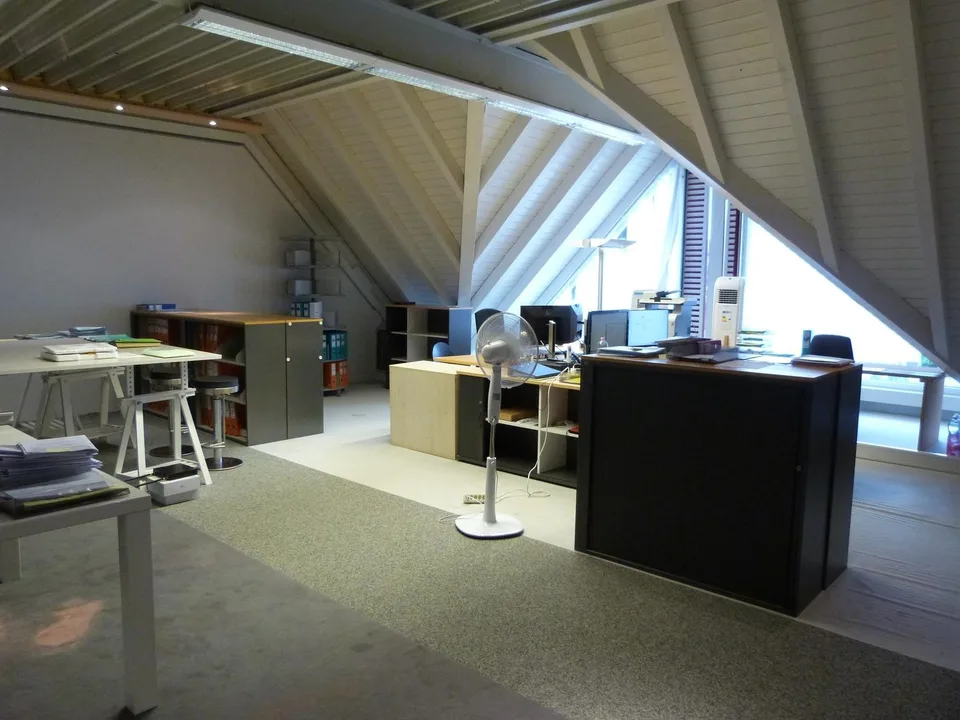 300m2 Bürofläche in kleinem Einkauszentrum