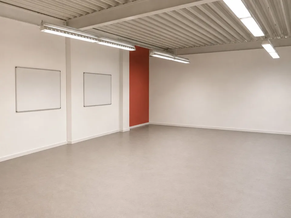 300m2 Bürofläche in kleinem Einkauszentrum