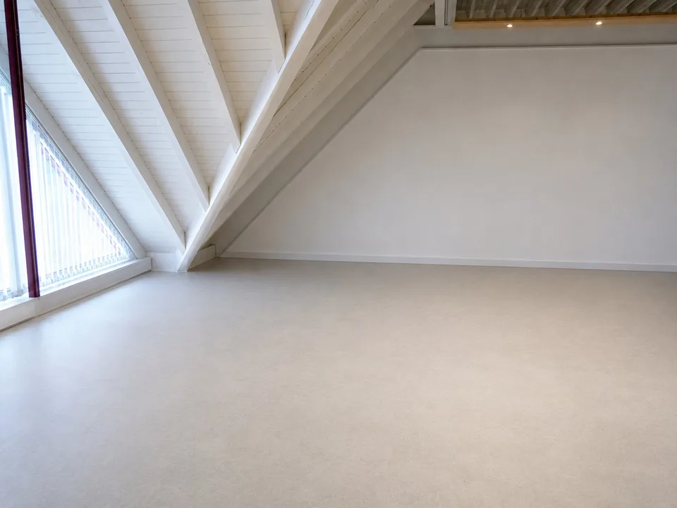 300m2 Bürofläche in kleinem Einkauszentrum