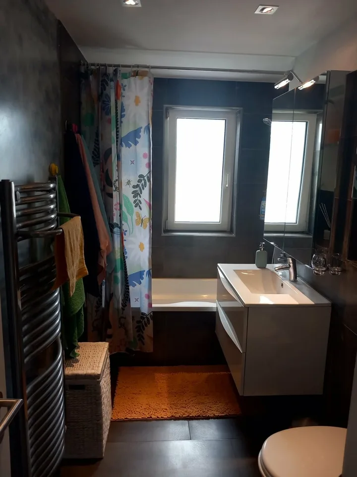 Helle 4.5-Zimmer-Familienwohnung an der Limmat — mit Gartensitzplatz, ruhig zwischen Zürich & Baden