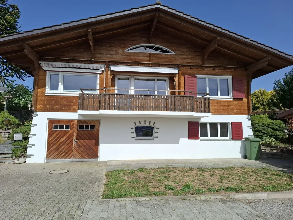 Schönes Chalet im `Sieben Hügel Dorf" Hägglingen zu vermieten