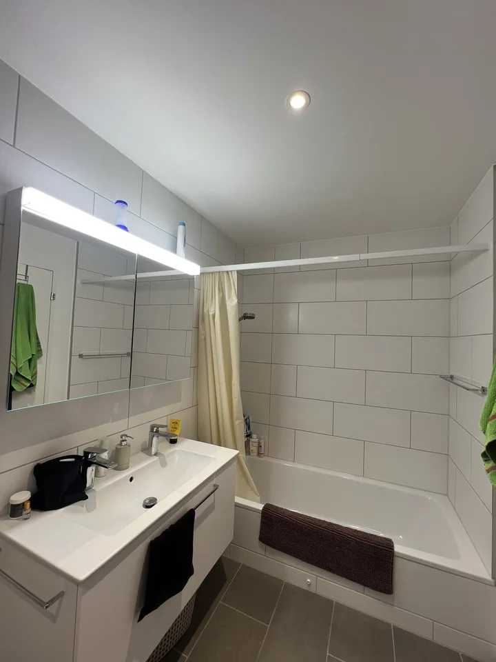 Moderne 2.5-Zimmer-Neubauwohnung im Glasi Areal in Bülach