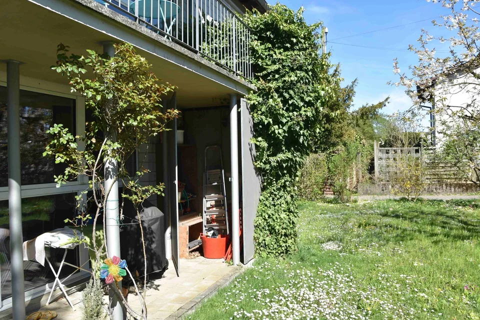 Casa unifamiliare unica di 6 locali a Rupperswil - Purismo, privacy e sostenibilità
