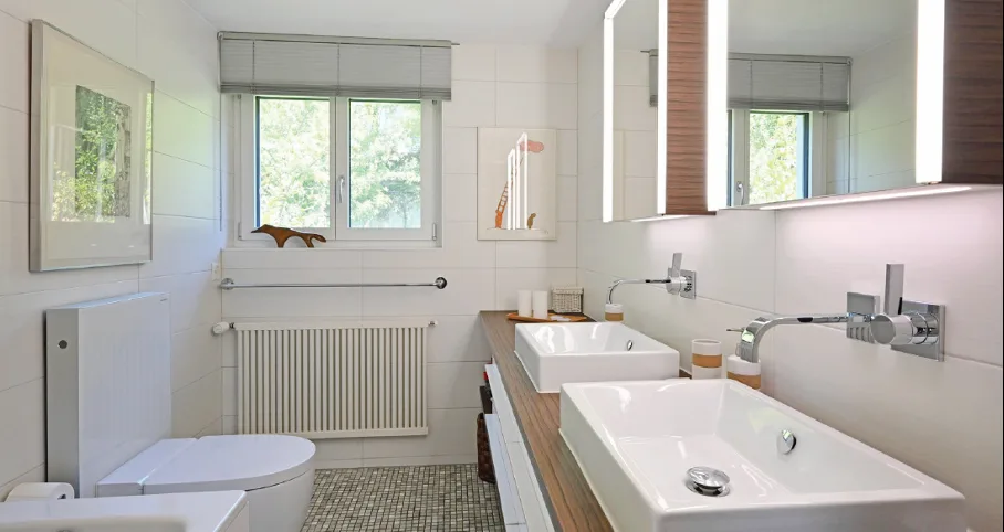 8.5-Zimmer-Familienhaus mit Pool und Panoramasicht