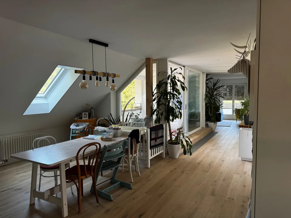 Helle und grosszügige 4.5-Zimmer-Wohnung in Bern zur befristeten Untermiete