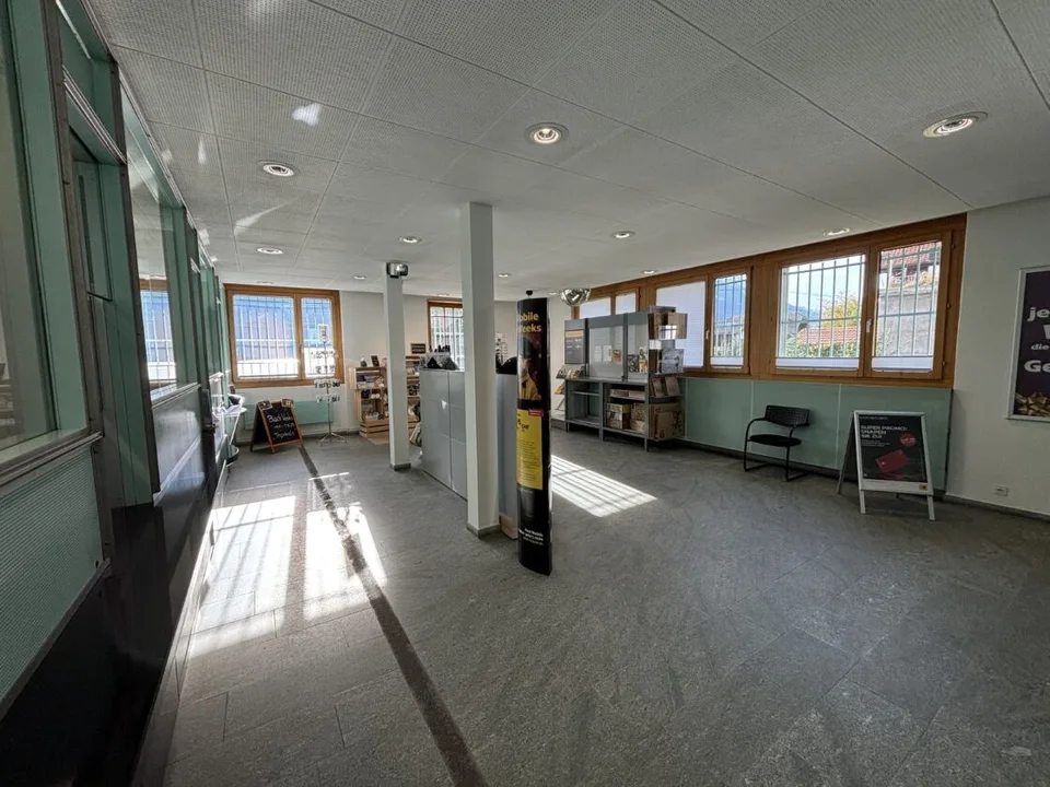 Beste Lage: Top Geschäftslokal in Brienz