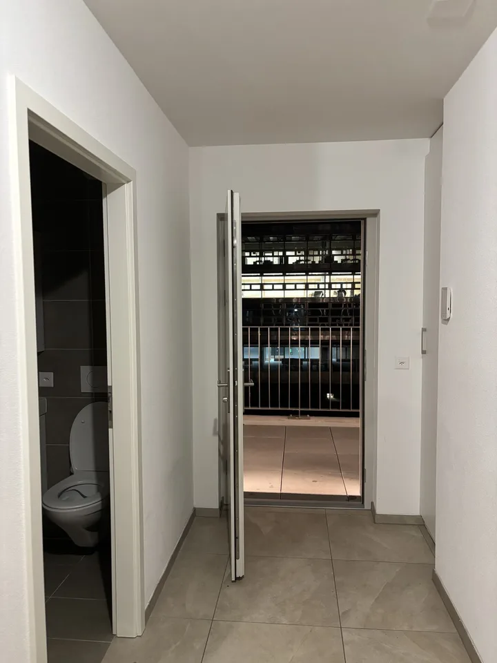 Transfer of lease- 1.5 room