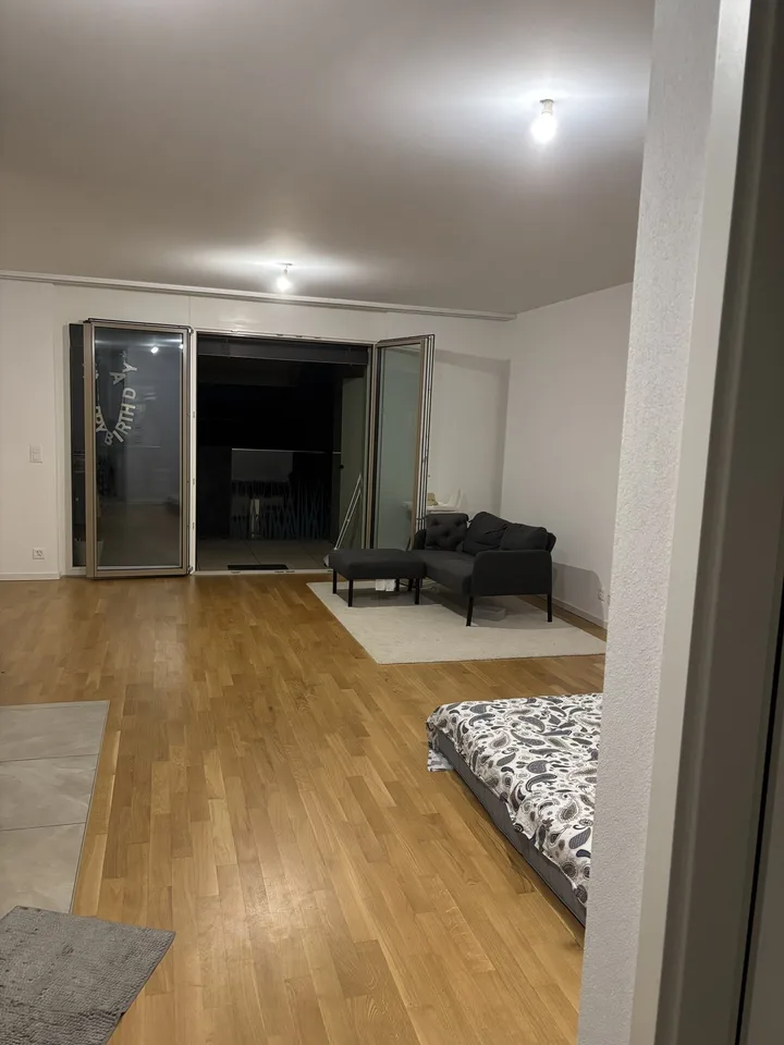 Transfer of lease- 1.5 room