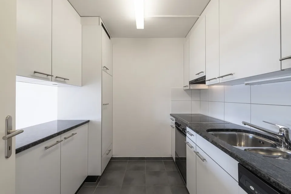 MIETEN OHNE KAUTION - Familienwohnung mit sonnigem Balkon