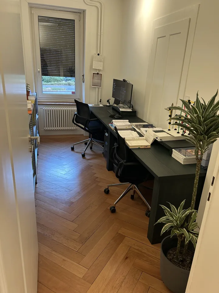Hochwertige Arbeitsplätze in modernem Büro in Zürich-Milchbuck