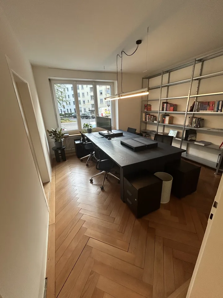 Hochwertige Arbeitsplätze in modernem Büro in Zürich-Milchbuck