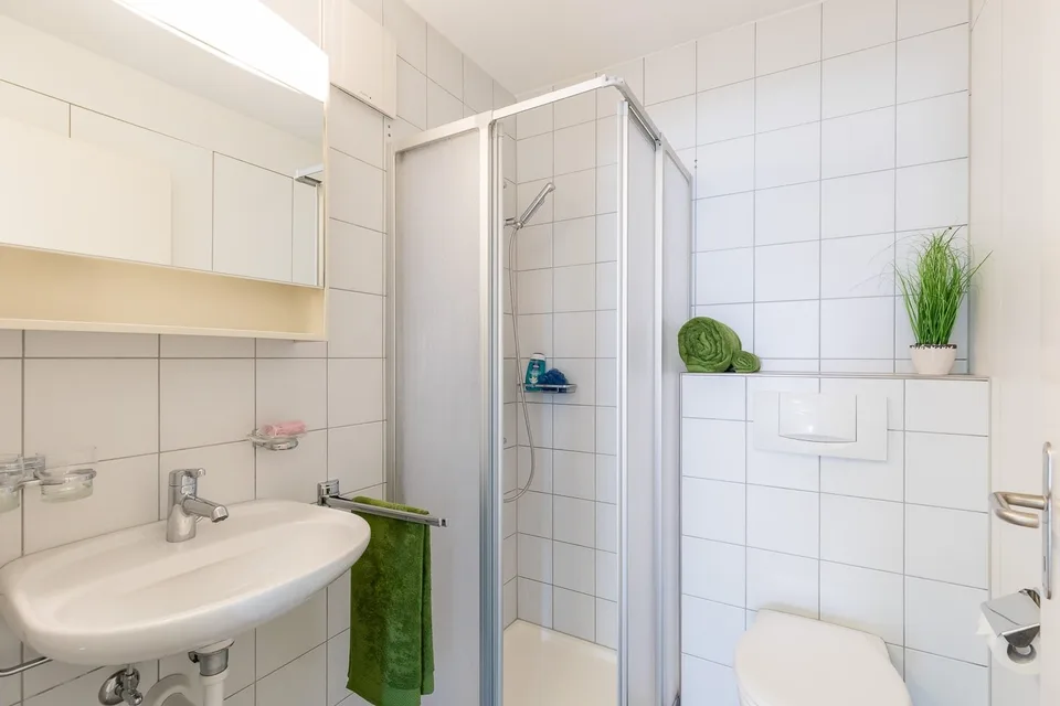 Move into new housing happiness!