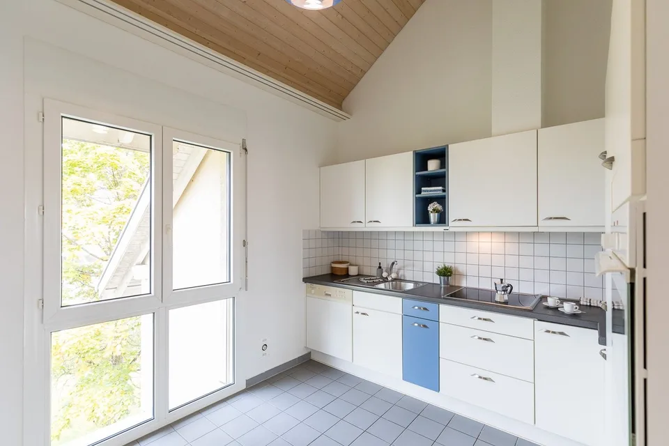 Move into new housing happiness!