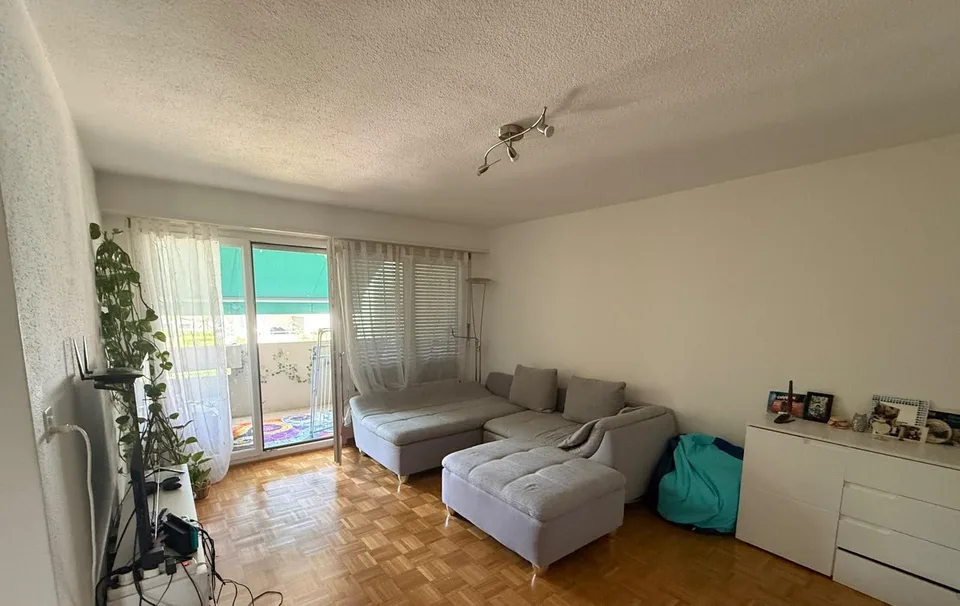 Wohnung mit Balkon und guten ö.V. Anbindungen