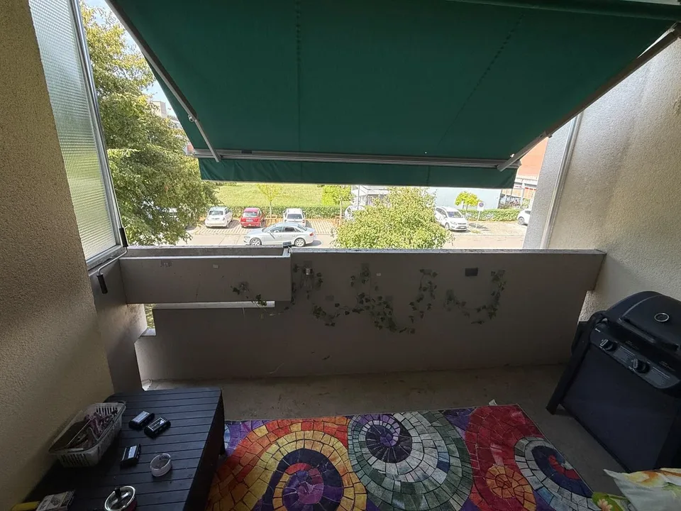 Wohnung mit Balkon und guten ö.V. Anbindungen