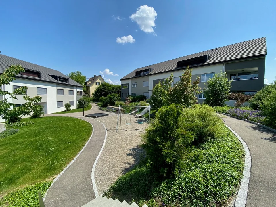 Wow, 3.5 Z-Wohnung mit grossem Balkon