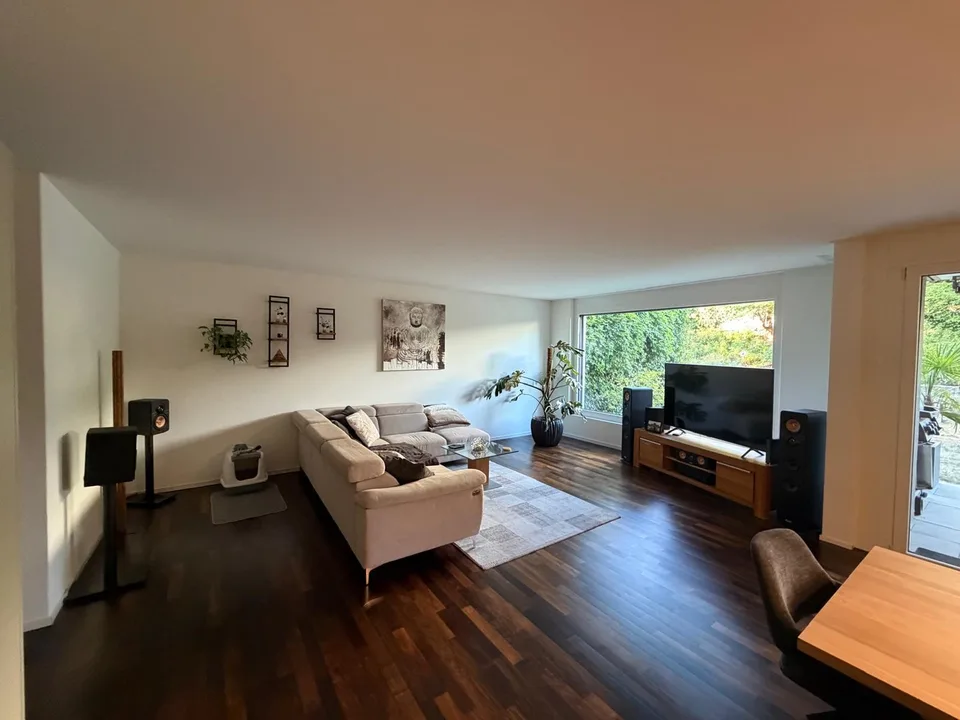 Helle 3,5 Zimmer Gartenwohnung zu vermieten